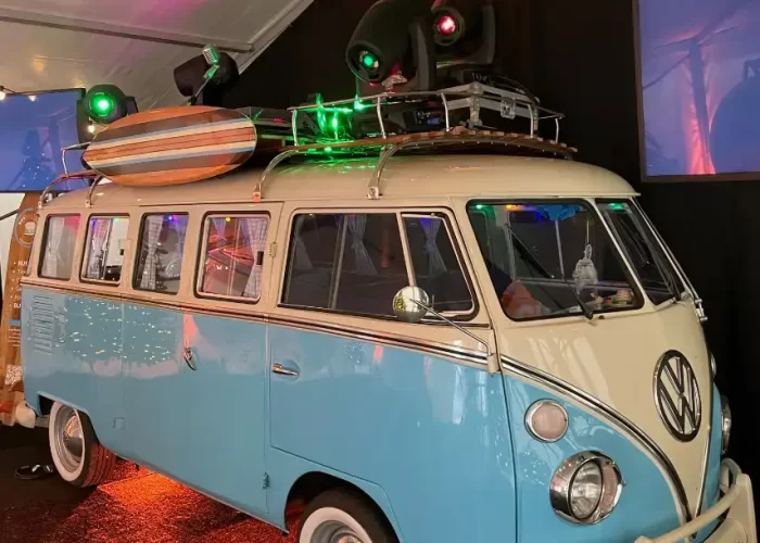 Volkswagen-T1-DJ-Bus2