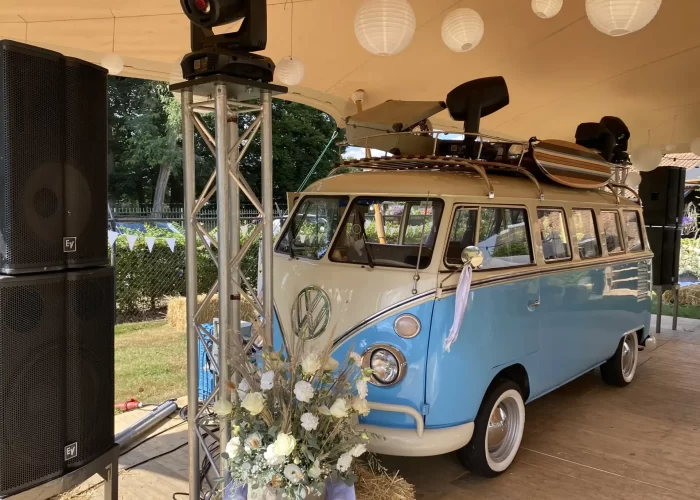 Volkswagen-bus-dj3